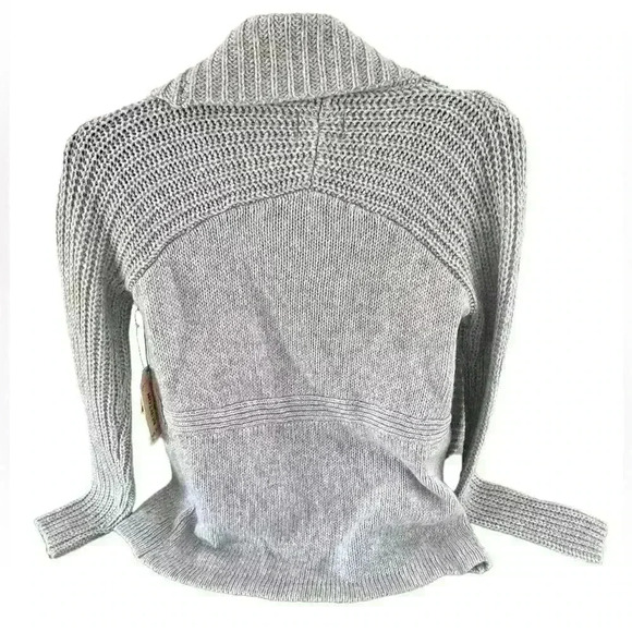 Women's Gray Burton Cardigan Size S Small New with Tags Long Sleeve Warm - Picture 5 of 10